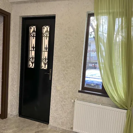 דירות טביליסי Three Palms House מראה חיצוני תמונה