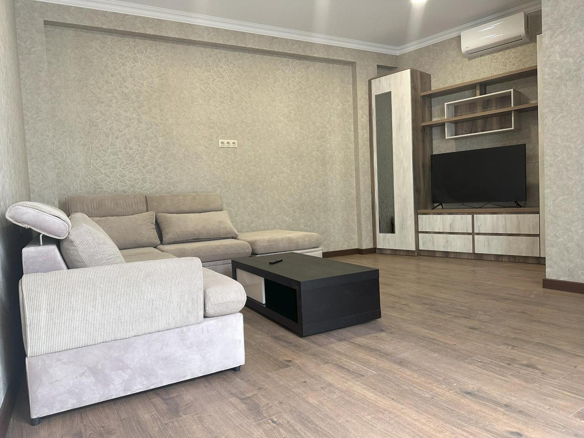 Three Palms House Tbilisi